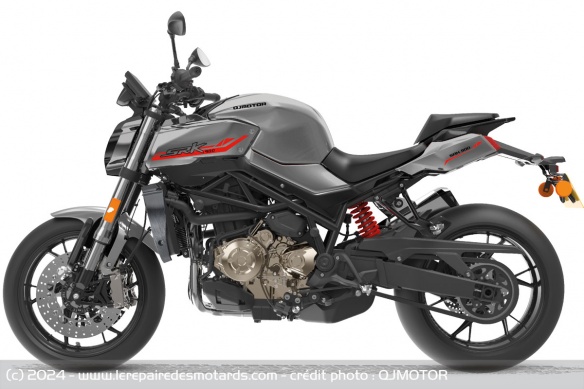 Roadster QJMOTOR SRK 900 Roadster QJMOTOR SRK 900