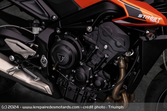 Roadster Triumph Street Triple 765 R A2 Roadster Triumph Street Triple 765 R A2