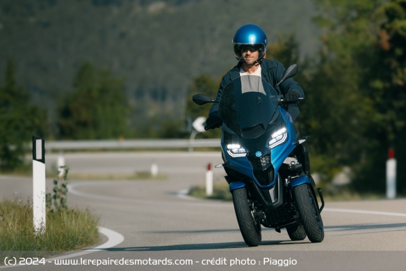 Scooter 3-roues Piaggio MP3 310 Sport