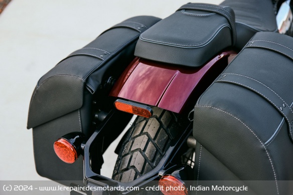 La selle passager de l'Indian Super Scout