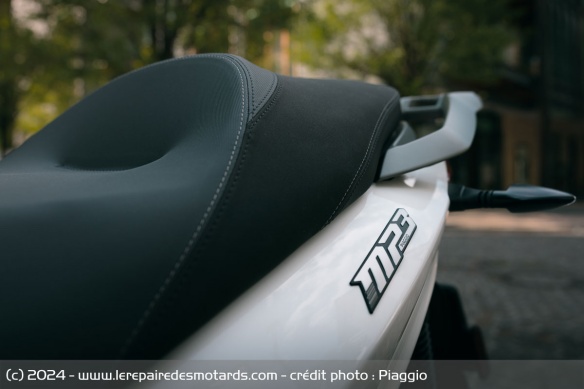 Scooter 3-roues Piaggio MP3 310
