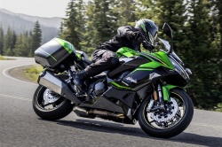 Sport tourer Kawasaki Ninja 1100SX SE