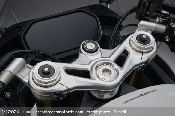 Sportive Benelli Tornado 550 Sportive Benelli Tornado 550