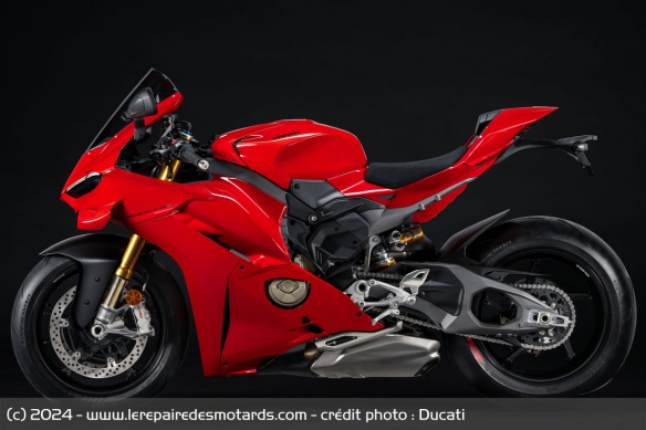 Sportive Ducati Panigale V4 S 2025 Sportive Ducati Panigale V4 S 2025