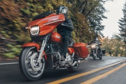 Tourer Harley-Davidson Street Glide