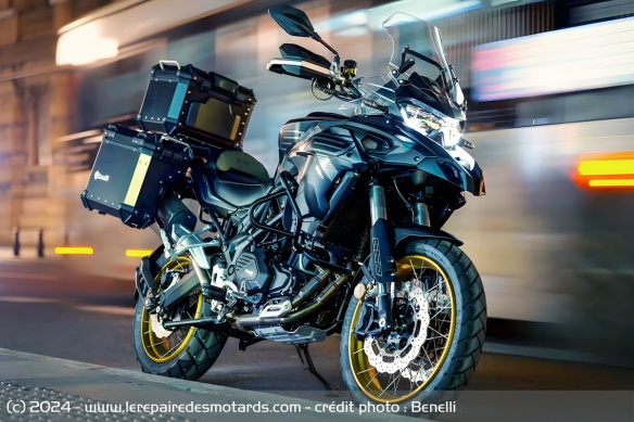 Trail Benelli TRK 552X