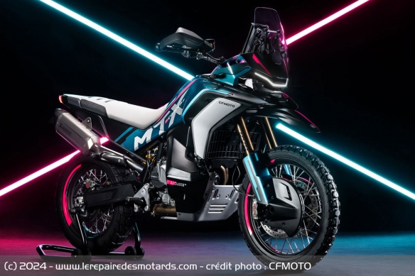 Le concept MT-X présenté par CFMOTO à Milan Le concept MT-X présenté par CFMOTO à Milan