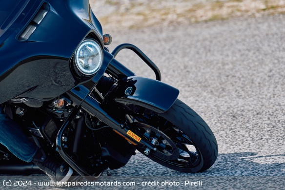 Les Pirelli Diablo Powercruiser seront disponibles en mars 2025 Les Pirelli Diablo Powercruiser seront disponibles en mars 2025