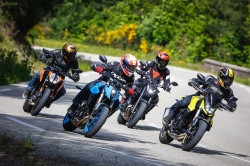 Balades coaching moto sur les routes du Beaujolais - Crédit photo : B. Sellier