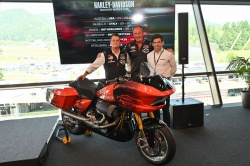 Le MotoGP d&eacute;voile la Harley-Davidson Bagger World Cup