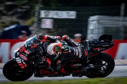 MotoGP : 1re pole de Bezzecchi avec Aprilia - Cr&eacute;dit photo : Aprilia