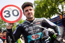 Tourist Trophy : 30e victoire pour Dunlop - Crédit photo : IOMTT