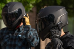 Casque modulable connect&eacute; SENA Outrush 2