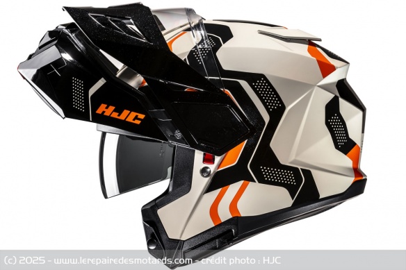 Le HJC i80 bénéficie de la double homologation P/J Le HJC i80 bénéficie de la double homologation P/J