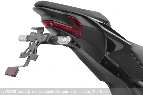 Le support de plaque TBR pour Kawasaki Z900 Le support de plaque TBR pour Kawasaki Z900
