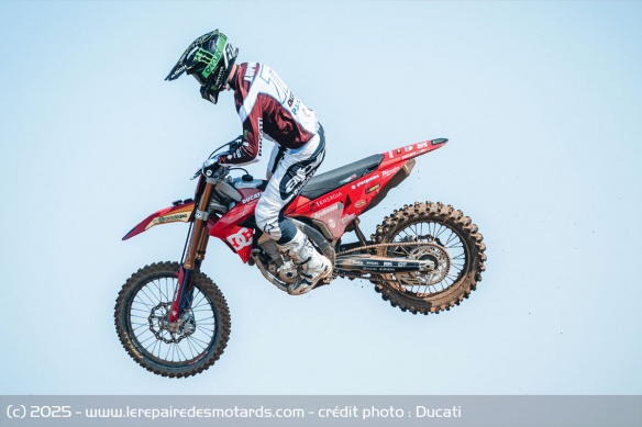 Lupino a déjà atteint le podium en championnat italien avec la Desmo250 MX Lupino a déjà atteint le podium en championnat italien avec la Desmo250 MX