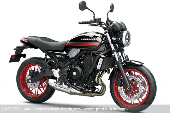 Kawasaki Z650RS Noir Ebony Kawasaki Z650RS Noir Ebony