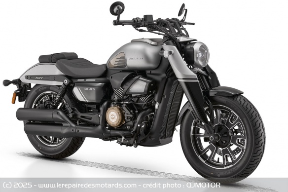 La SRV 400 VS actuellement au catalogue QJMOTOR, mais non distribuée en France La SRV 400 VS actuellement au catalogue QJMOTOR, mais non distribuée en France