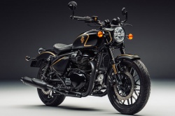 Edition limit&eacute;e Royal Enfield Shotgun x Rough Crafts Drop