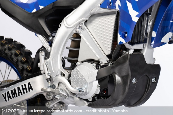 Motocross &eacute;lectrique Yamaha YE-01 Racing Concept