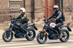 Motos Yamaha XSR125 Lunar Grey et Legend White