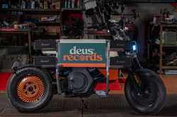 Prépa BMW Motorrad x Deus DE 02
