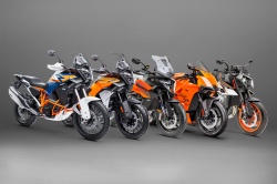 KTM reporte les nouveaut&eacute;s 2025 &agrave; 2026