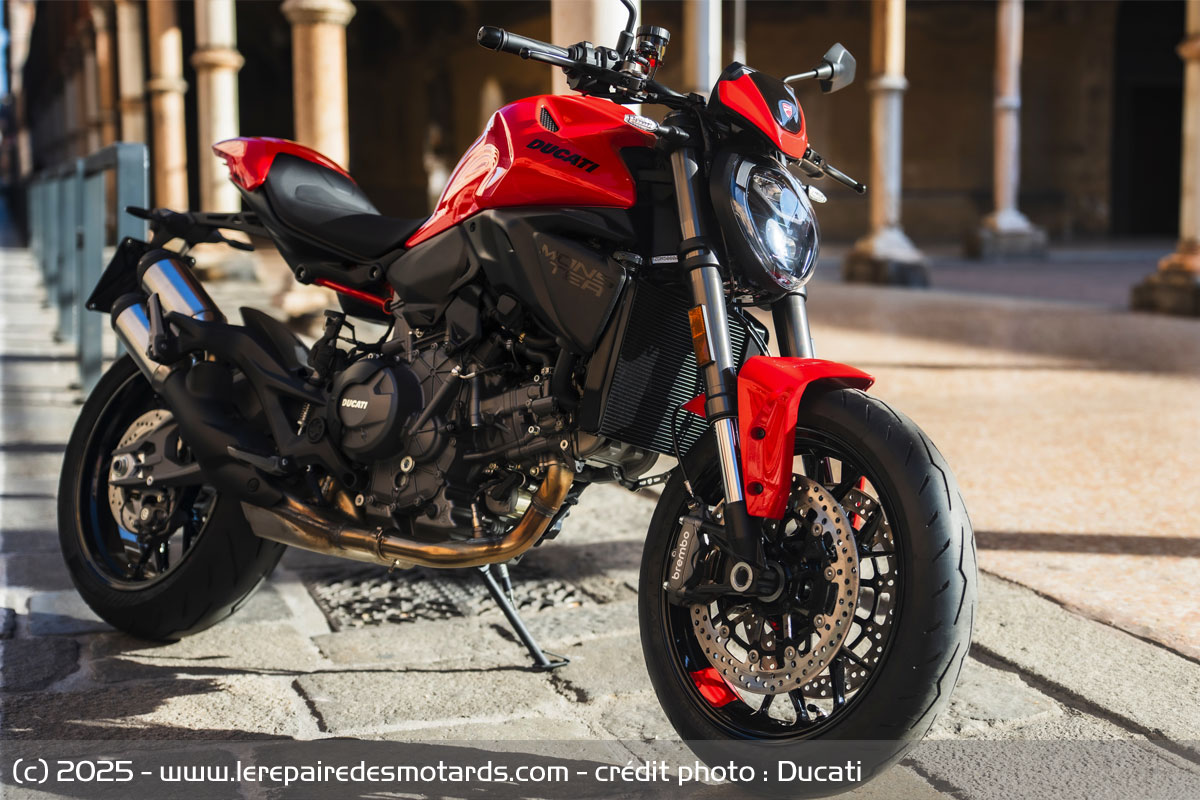 Roadster Ducati Monster (V2) 2026