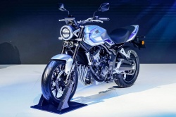 Roadster Honda CB500 Super Four