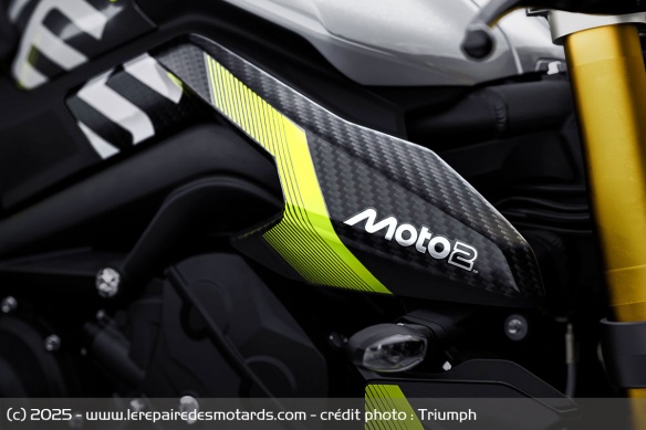 Roadster Triumph Street Triple 765 Moto2 Edition Roadster Triumph Street Triple 765 Moto2 Edition