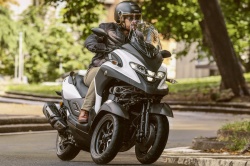Scooter 3-roues Yamaha Tricity 300 2025