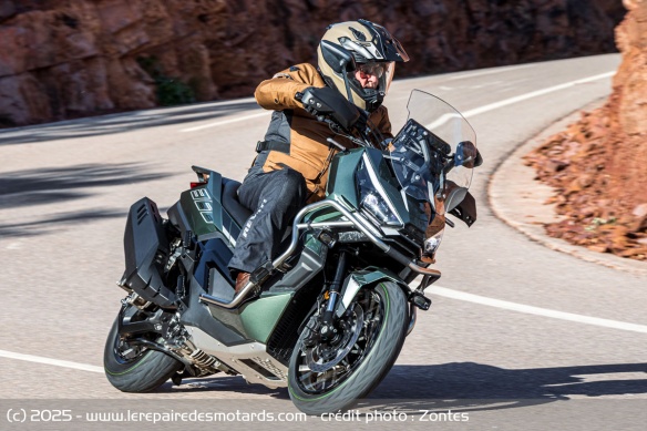 Scooter adventure Zontes 368 G