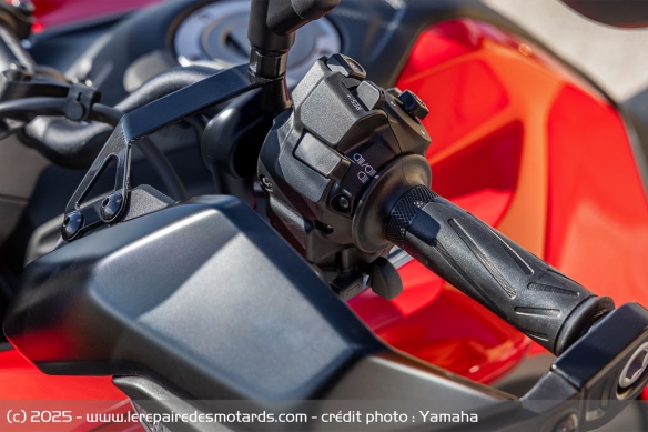 Yamaha Tracer 7 Y-AMT 2026