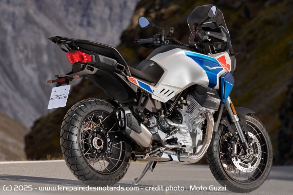 Tourer Moto Guzzi Stelvio Duecento Tributo