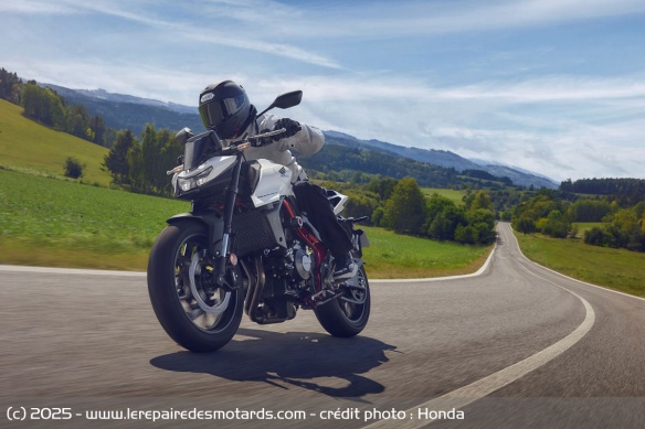 Le constructeur offre 750 € sur la Hornet 750 Le constructeur offre 750 € sur la Hornet 750