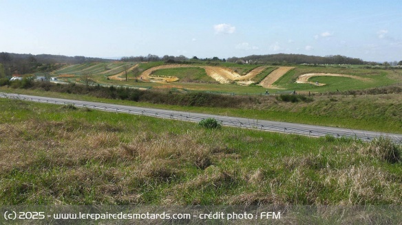 Le circuit de La Celle-sur-Loire (58) Le circuit de La Celle-sur-Loire (58)