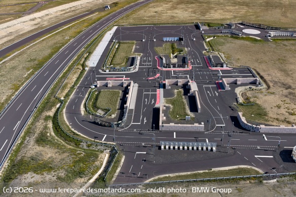 Le centre d'essai BMW de Sokolov Le centre d'essai BMW de Sokolov