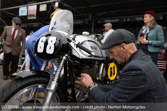 Norton s'est associé à Works Racing pour ce projet Norton s'est associé à Works Racing pour ce projet