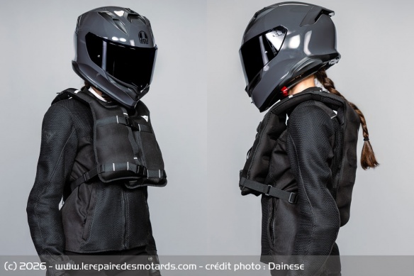 L'airbag protège la poitrine et le dos L'airbag protège la poitrine et le dos