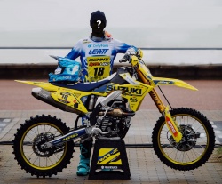 Courses sur sables : Suzuki ouvre sa structure aux amateurs