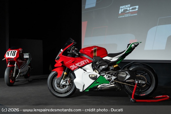 Ducati Superleggera V4 Centenario Tricolore Ducati Superleggera V4 Centenario Tricolore