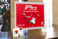 Ducati immortalis&eacute; par la poste
