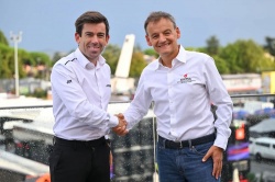 Les l&eacute;gendes des Grands Prix s'exposent &agrave; Milan &agrave; l'occasion du partenariat en le MotoGP et l'EICMA