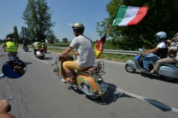 Vespa c&eacute;l&egrave;bre ses 80 ans &agrave; Rome - Cr&eacute;dit photo : Piaggio Group