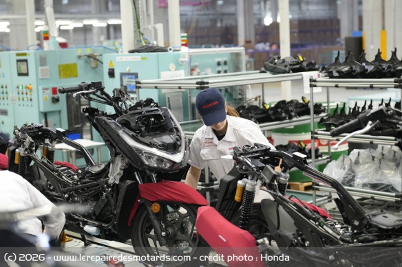 Le site dispose d'une capacit&eacute; de production annuelle initiale de 100.000 motos