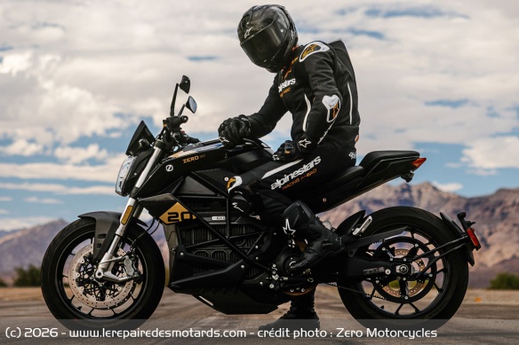 Roadster électrique Zero SR/F 20th Anniversary Roadster électrique Zero SR/F 20th Anniversary