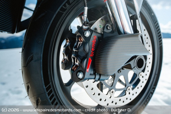 Roadster KTM 1390 Super Duke RR Roadster KTM 1390 Super Duke RR