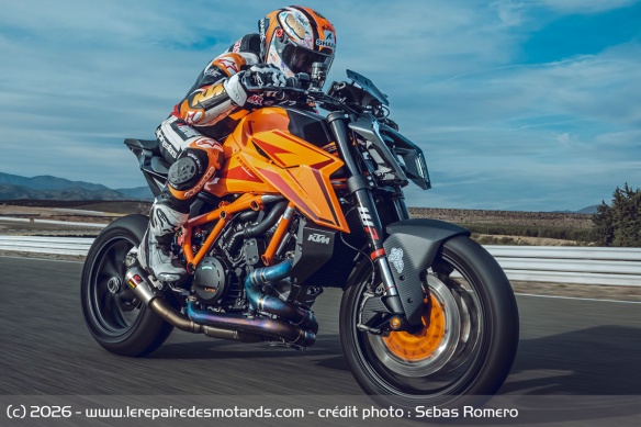 La KTM 1390 Super Duke R 2026