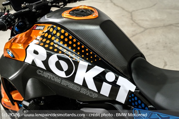 BMW R 1300 R Superhooligan BMW R 1300 R Superhooligan