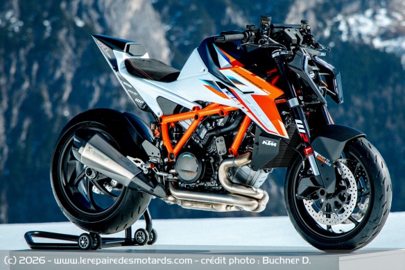 Roadster KTM 1390 Super Duke RR Roadster KTM 1390 Super Duke RR